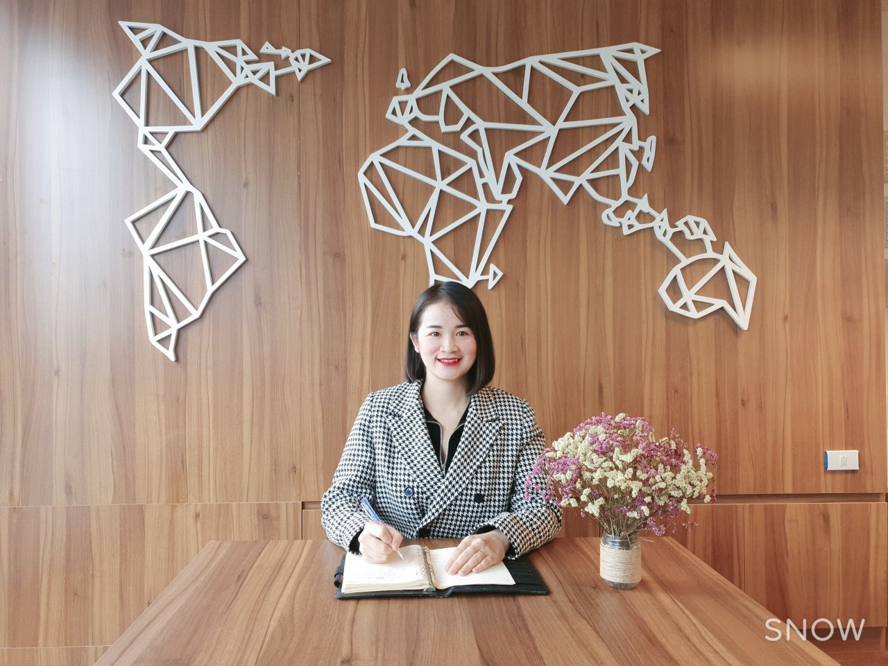 Ms. PHUONG THAO